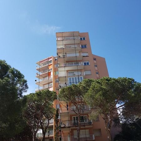 דירות בלאנס Apartamento En La Torre De S'Abanell מראה חיצוני תמונה